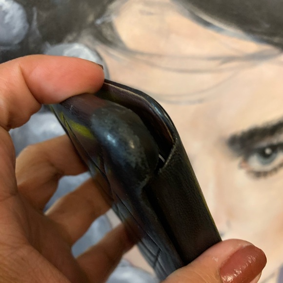 🔥 SOLD🔥 Chanel Caviar Leather Phone Case fits most iPhone XS and XR - Picture 7 of 7